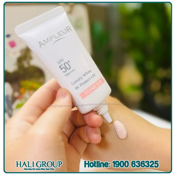 Kem Chống Nắng Nâng Tone Ampleur Luxury White TONE UP